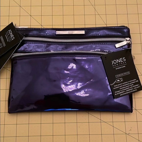 Authentic Charging Pouch - Picture 1 of 8